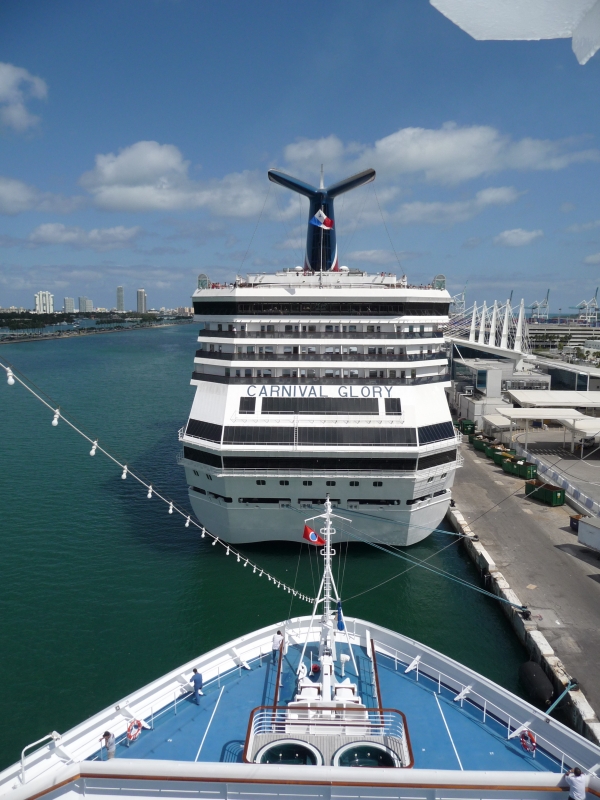 CARNIVAL GLORY