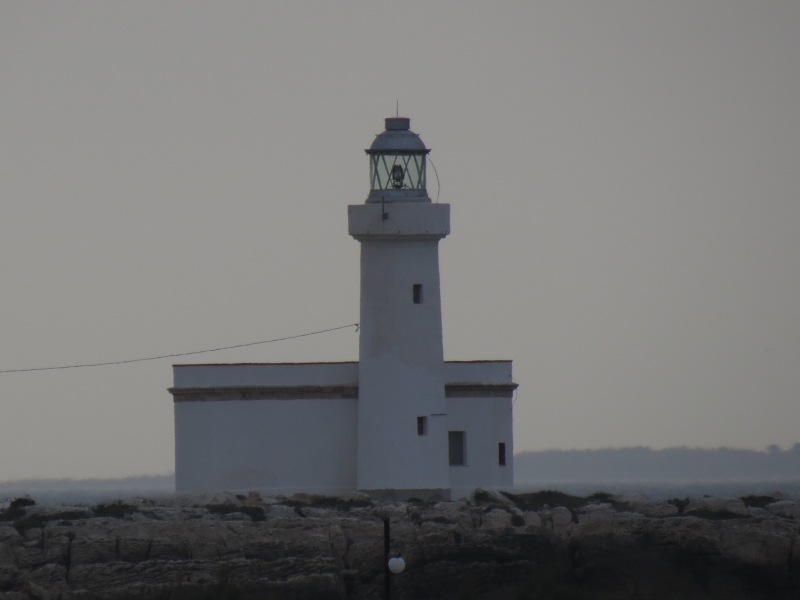 Faro entrata porto di trapani