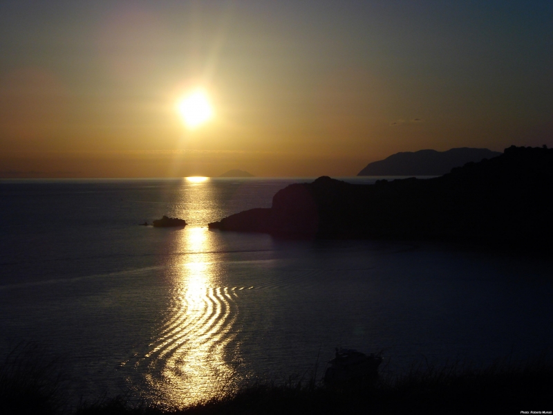 Tramonto sulle Eolie