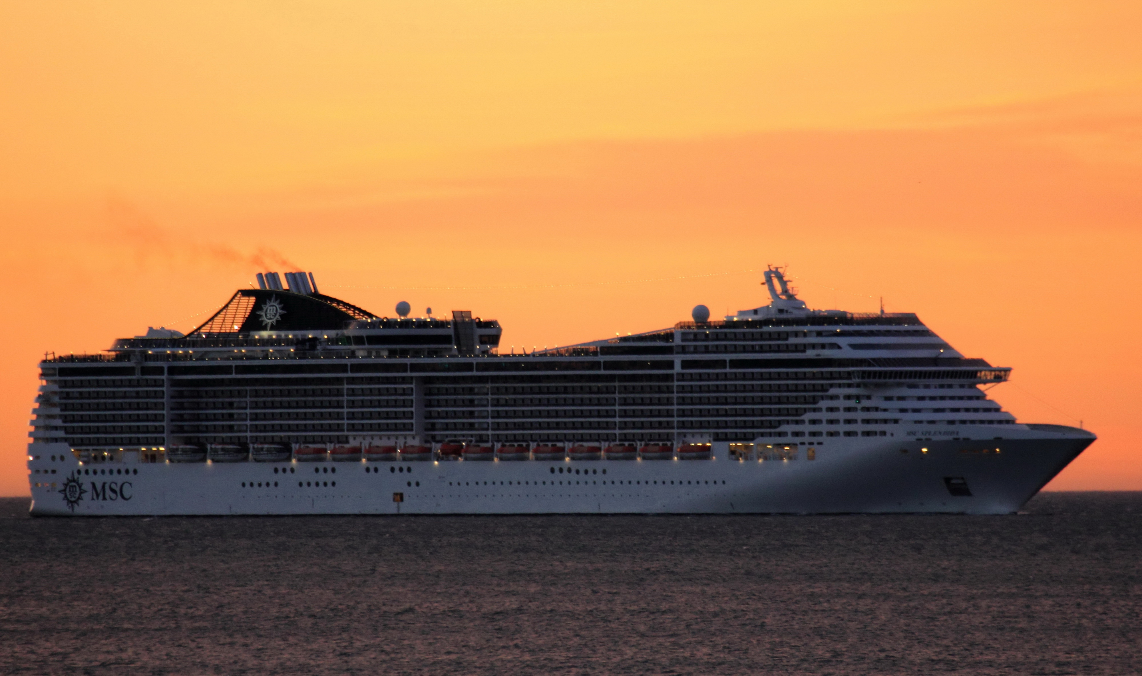 Лайнер msc splendida фото