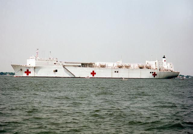 USNS COMFORT T-AH 20