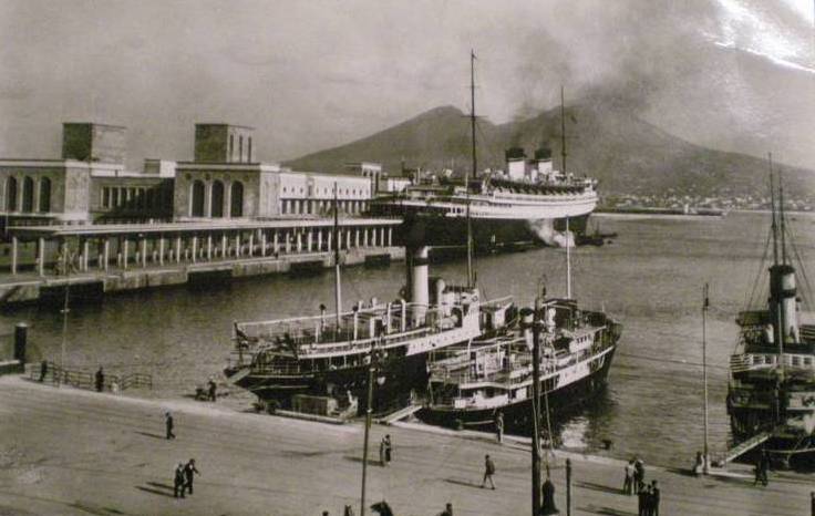 PORTO DI NAPOLI