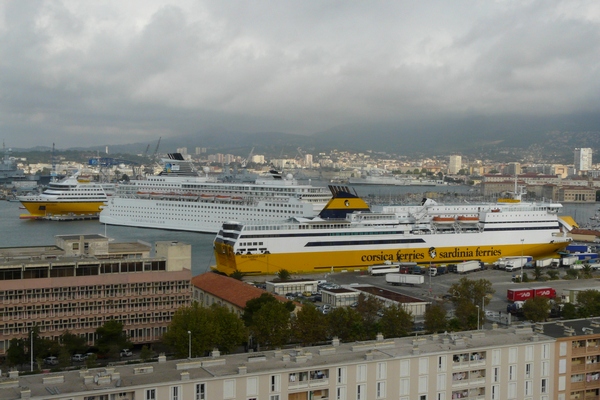 PORT DE TOULON