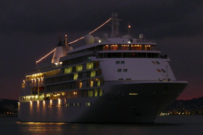 SILVER WHISPER