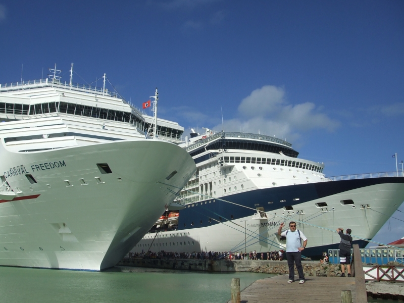 Carnival Freedom e Celebrity Summit