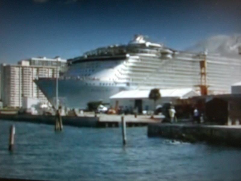 ALLURE OF THE SEAS