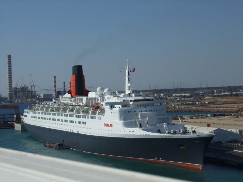 Queen Elizabeth 2