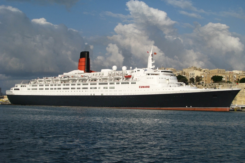 QE2