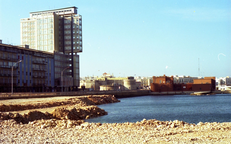 LAVORI DI AMPLIAMENTO DEL PORTO