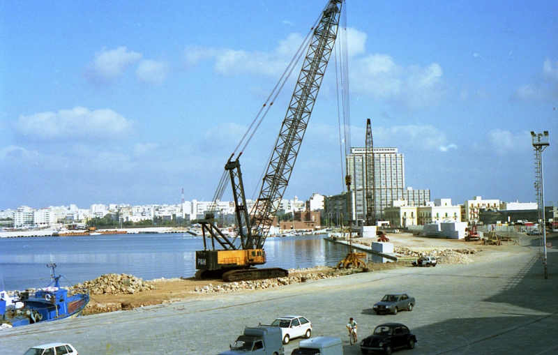 LAVORI DI AMPLIAMENTO DEL PORTO