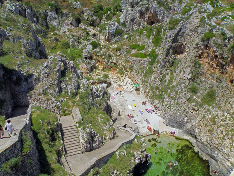 SPIAGGETTA VISTA DAL PONTE