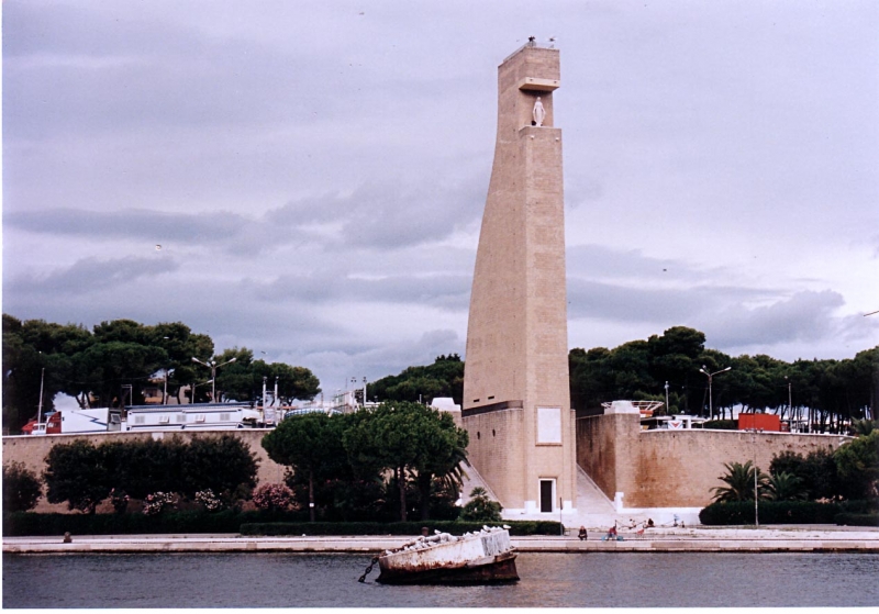 MONUMENTO AL MARINAIO