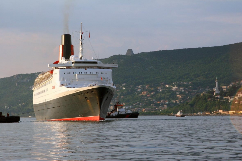 Queen Elizabeth 2