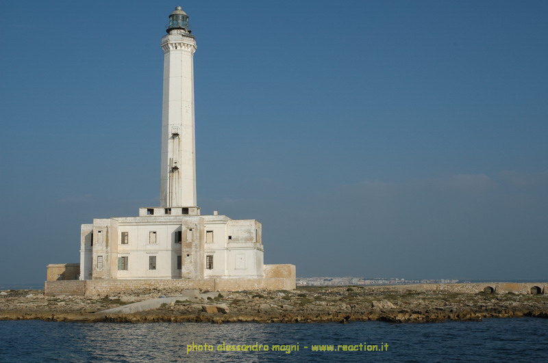 FARO ISOLA SANT'ANDREA