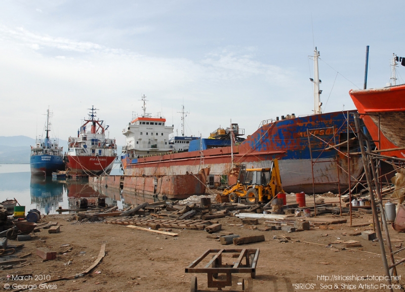 CARGO SHIPS IN AMALIAPOLIS