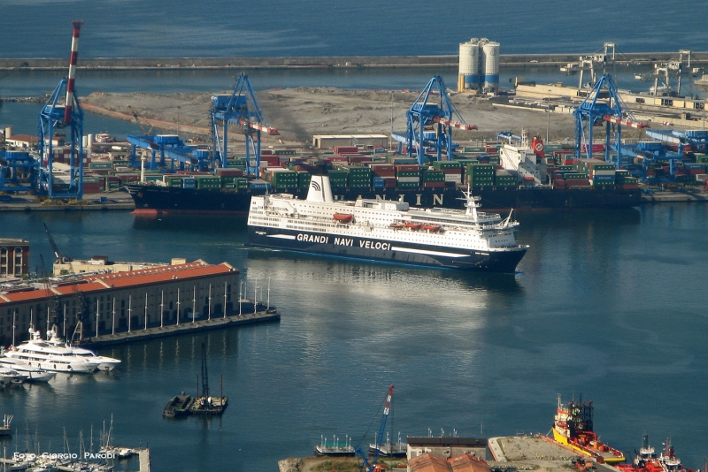 PORTO DI GENOVA