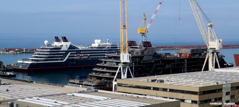 SEABOURN PURSUIT  e  SEABOURN VENTURE