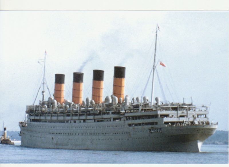 Aquitania Post War Colors