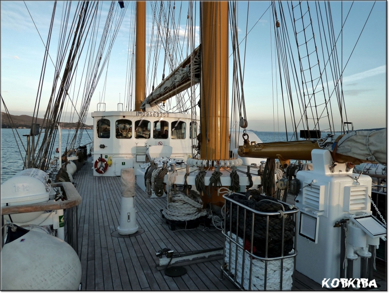 KRALJICA MORA-deck on the bow