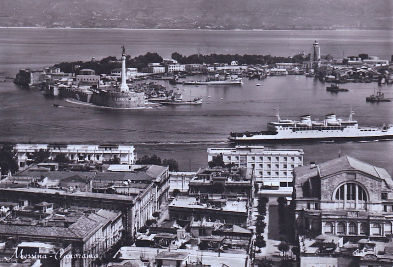 Panoramica del porto di Messina dal libro Praesidium Mari