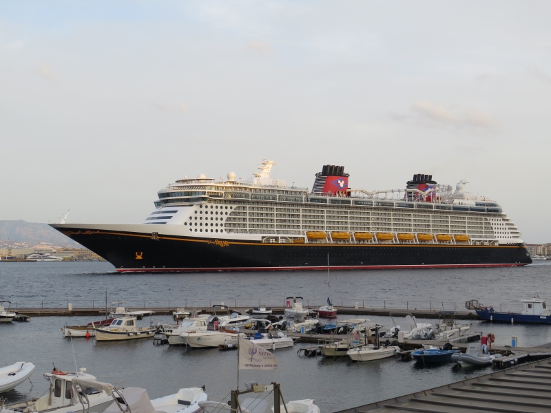 DISNEY DREAM