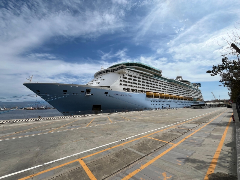 VOYAGER OF THE SEAS